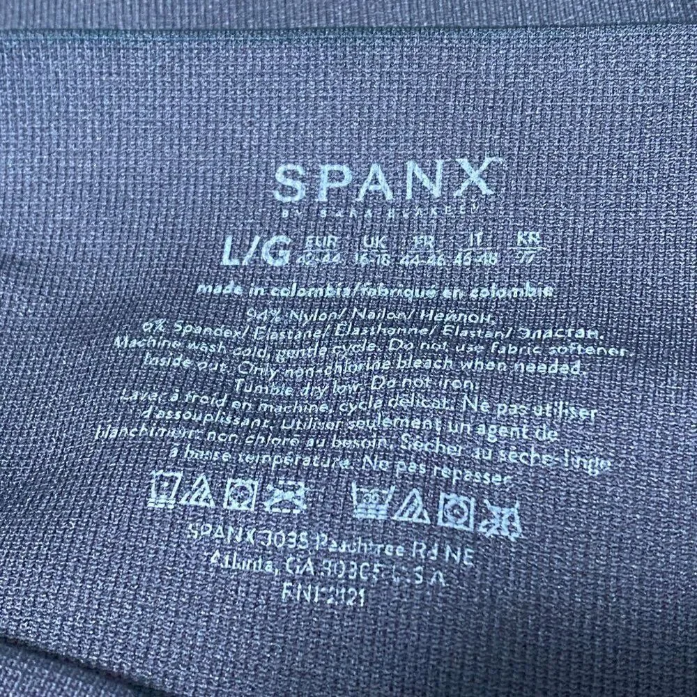Spanx Black Camo Biker Shorts Size Large Look at me now
